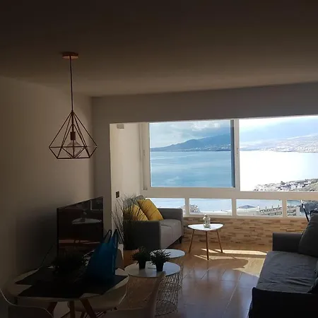 Pool&sea Views